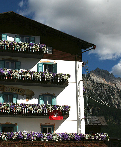 Ancora Hotel Cortina und den Dolomiten foto