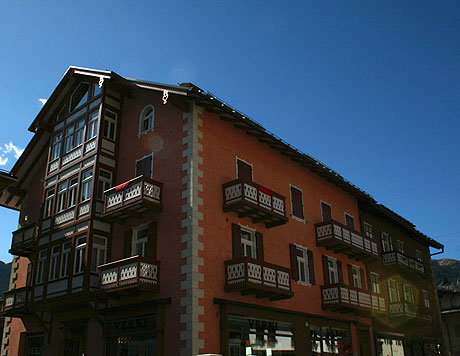 Architektur Gebäude Cortina foto