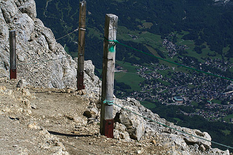 Auf dem Weg zu Spitze Tofana 3191m Cortina foto