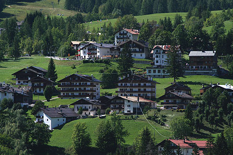 Häuser in Cortina d'Ampezzo foto