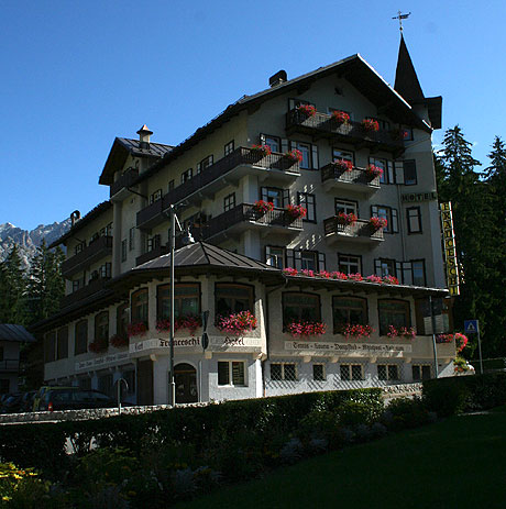 Hotel Franceschi Cortina Seitenansicht foto