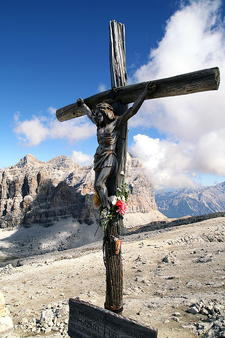 Kreuz in den Dolomiten Cortina foto