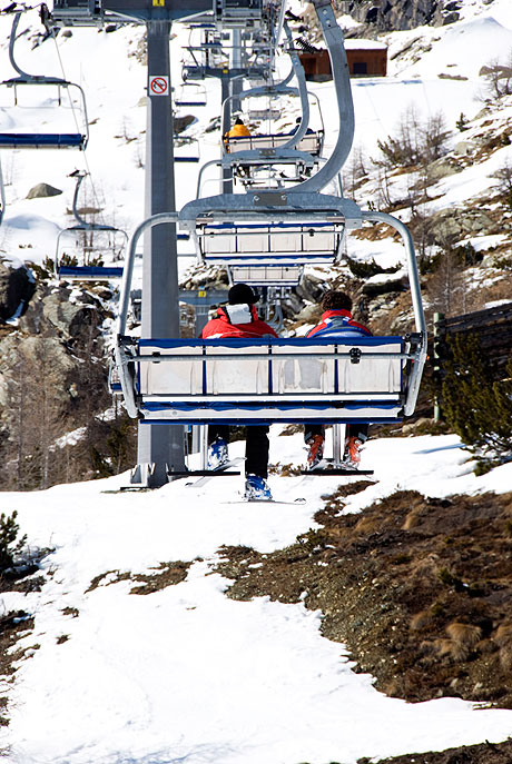 Skifahrer in Cortina foto