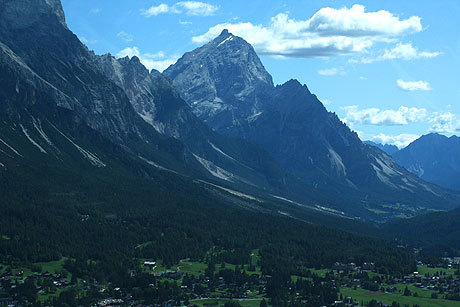 Valle d'Ampezzo im Sommer foto