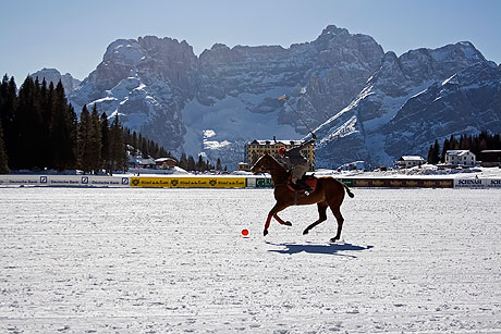 Winter-Polo-Cup in Cortina d'Ampezzo foto