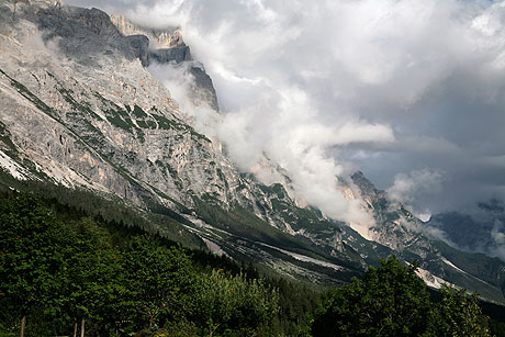 Wolken in den Dolomiten Cortina foto