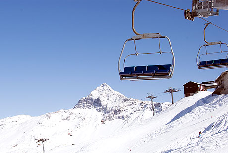 Chair lift Cortina d'Ampezzo photo