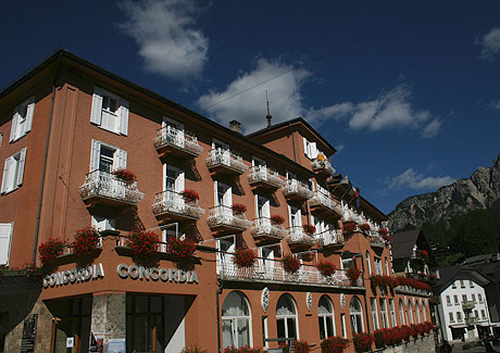 Hotel in the center of Cortina d'Ampezzo photo