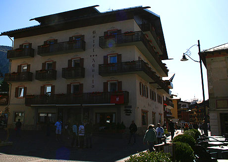 Hotel in the center of Cortina photo
