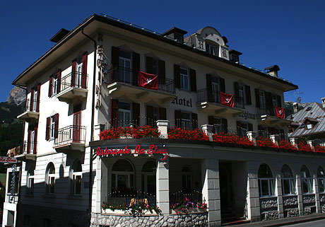 Hotel opened in summer Cortina photo