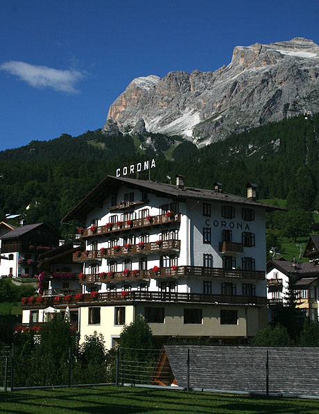 El hotel Corona de Cortina d'Ampezzo foto