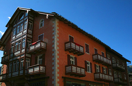 Hermoso balcón en Cortina foto