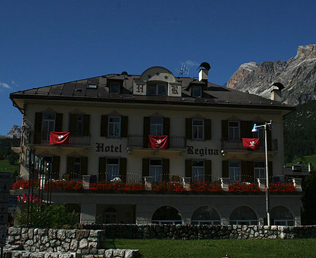 Hotel Regina Cortina foto