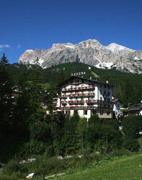 Corona Hotel Cortina en de Dolomieten foto